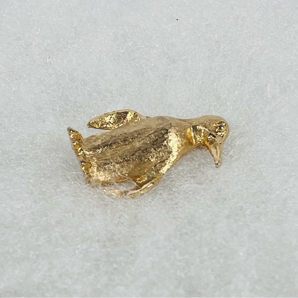 Penguin Brooch - Picture 5 of 9